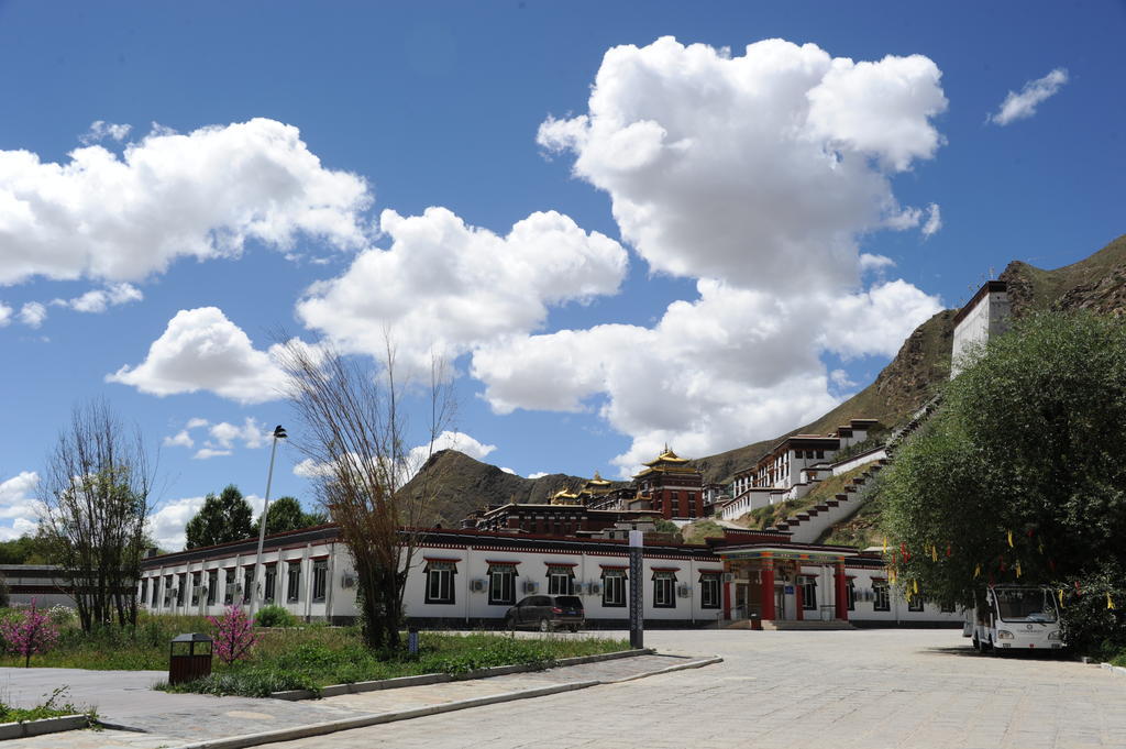 Wanrun International Resort Hotel In Tibet Xigaze Экстерьер фото
