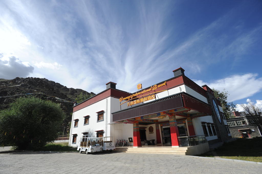 Wanrun International Resort Hotel In Tibet Xigaze Экстерьер фото